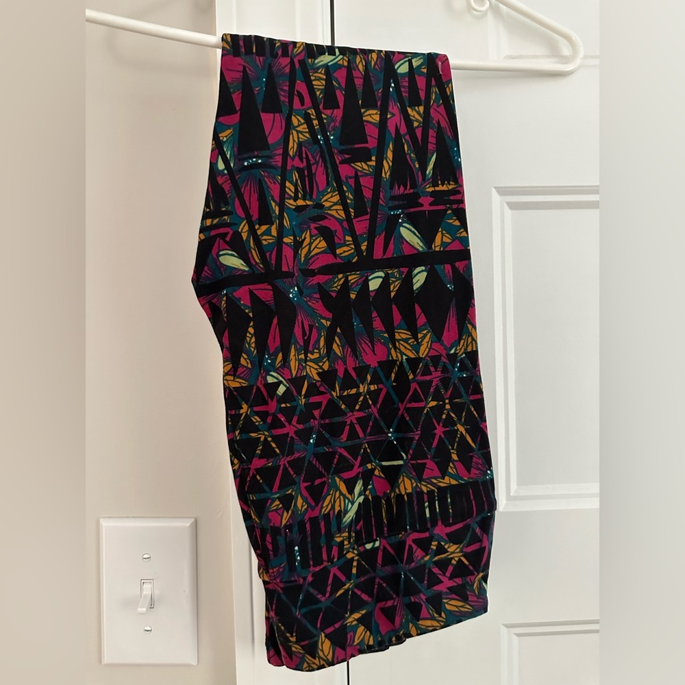 LuLaRoe Patterned Leggings